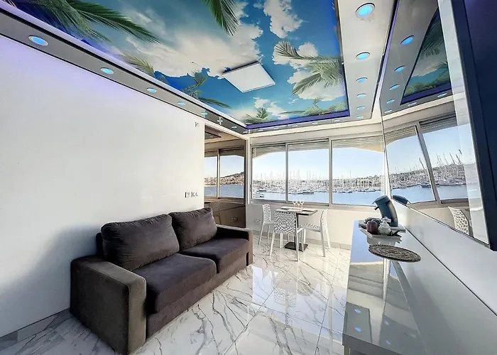 Prestige, Ile Des Pecheurs, Vue Port * アグド